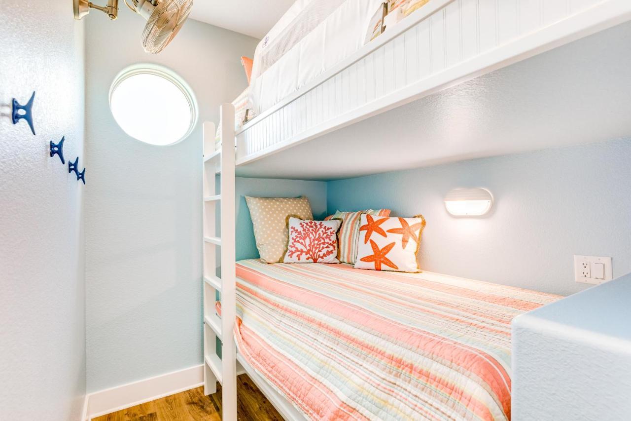 Knot 2 Crabby Vila Crystal Beach Exterior foto
